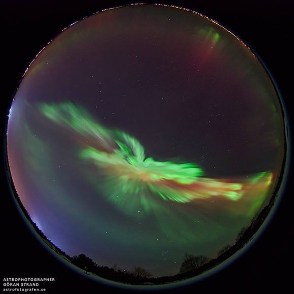 'This is how a CME impact looks like," tweeted Göran Strand from Östersund, Sweden. "Lot's of aurora tonight."