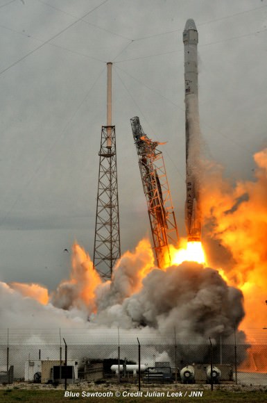 SpaceX Falcon 9 rocket liftoff on April 18, 2014 from Space Launch Complex 40 at Cape Canaveral, Fla.  Credit: Julian Leek 