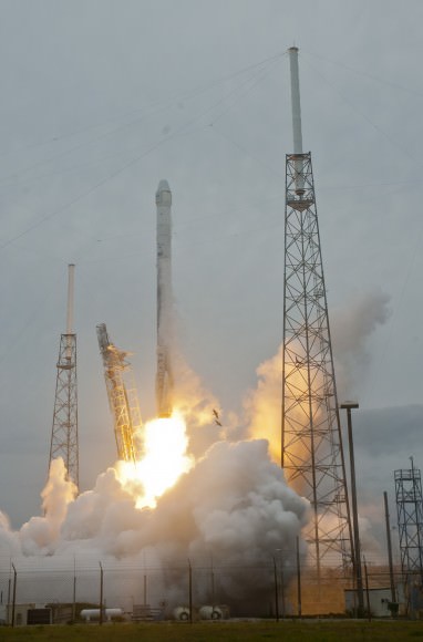 SpaceX Falcon 9 rocket and Dragon resupply ship launch from the Cape Canaveral Air Force Station in Florida on April 18, 2014.   Credit:  Jeff Seibert/Wired4Space