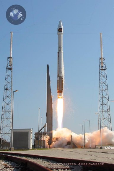 United Launch Alliance (ULA) Atlas V rocket carrying NROL-33 spy satellite for the National Reconnaissance Office (NRO) lifts off from Space Launch Complex-41 on Cape Canaveral, Florida, on May 22 at 9:09 a.m. EDT.  Credit: Alan Walters/AmericaSpace