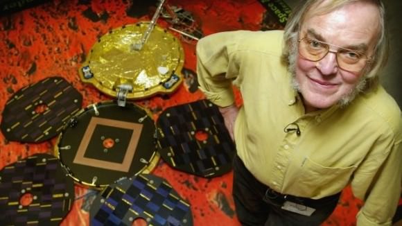 British planetary scientist Colin Pillinger with the Beagle 2 lander. 