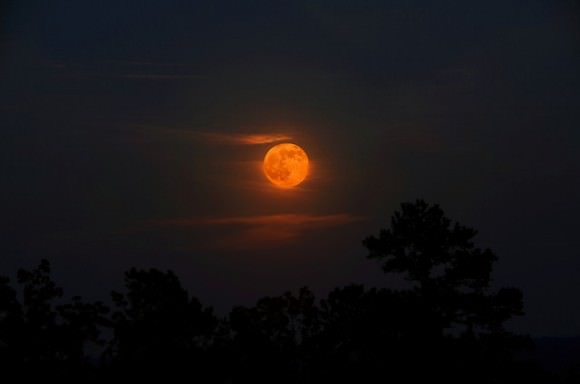 A Mississippi Super Moonscape on July 12, 2014. Credit and Copyright: Veronica M Photography. 