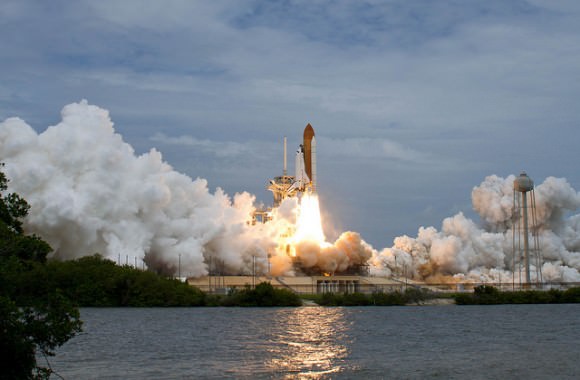 Atlantis lifts off on the last launch of the shuttle program, STS-135, on July 8, 2011. Credit: NASA/Bill Ingalls