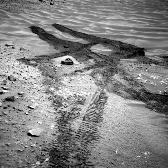 The Mars Curiosity rover leaves tracks in the sand in this picture taken Aug. 9, 2014. Credit: NASA/JPL-Caltech
