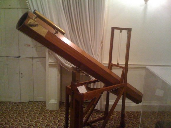 A replica of the telescope which William Herschel used to observe Uranus. Credit: 