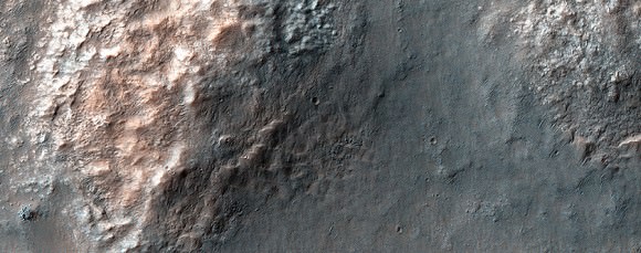 An image of Eridania Basin, a southern region of Mars that once could been a lake or inland sea. Picture taken by the High Resolution Imaging Science Experiment (HiRISE) on the Mars Reconnaissance Orbiter. Credit: NASA/JPL/University of Arizona 