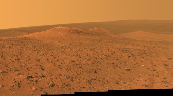 A Martian mosaic showing "Wdowiak Ridge", which the Opportunity rover imaged Sept. 17, 2014. The rover's tracks are visible at right. Credit: NASA/JPL-Caltech/Cornell Univ./Arizona State Univ.