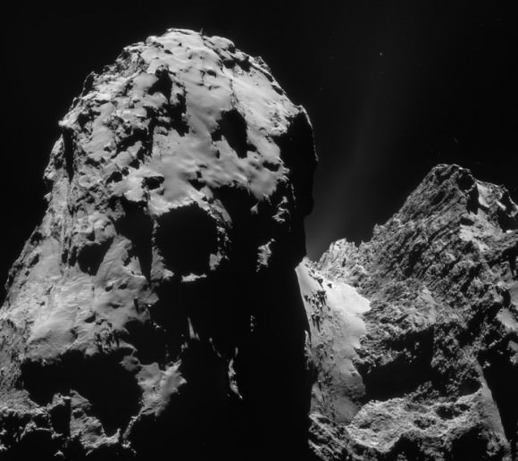 This four-image mosaic comprises images taken from a distance of 20.1 km from the center of Comet 67P/Churyumov-Gerasimenko on  December 10, 2014.  Credit: ESA/Rosetta/NAVCAM. 