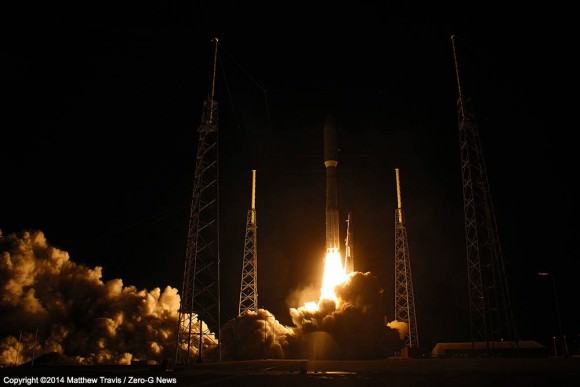 United Launch Alliance successful MUOS-3 mission tonight! 20 Jan 2015.  Photo Credit: Matthew Travis / Zero-G News
