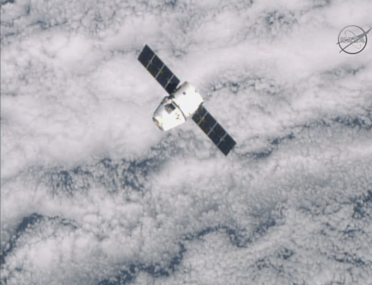 #Dragon is about 90 feet from #ISS, closing in on its capture point.  Credit: NASA TV