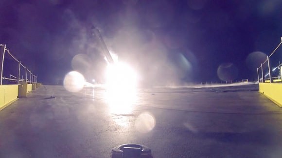 Before impact, fins lose power and go hardover. Engines fights to restore, but … Credit: SpaceX/Elon Musk