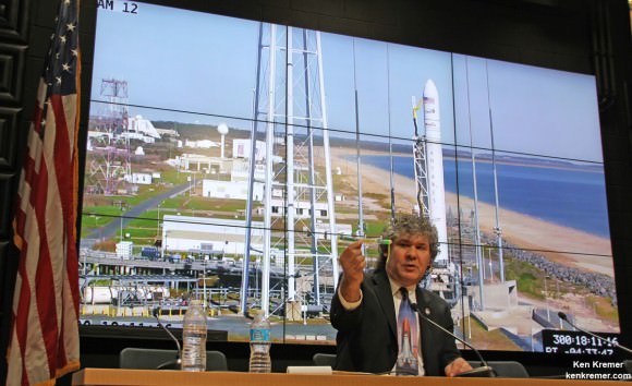 SSEP Director Dr. Jeff Goldstein shows a NanoRacks Mix-Stix tube used by the student investigations on the NanoRacks/Student Spaceflight Experiments Program -Yankee Clipper mission during presentation at NASA Wallops prior to Oct. 28 Antares launch failure.  17 of 18 experiments will re-fly on SpaceX CRS-5 launch.  Credit: Ken Kremer - kenkremer.com