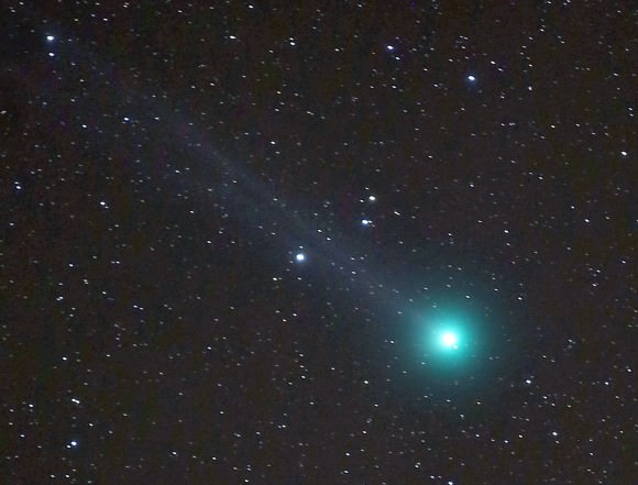 Comet Lovejoy last night January 9th around 8 p.m. (CST) shows a bright coma and faint ~1.5-degree-long