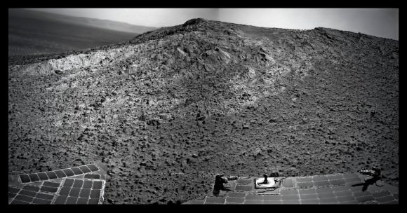 The Opportunity rover views the peak of "Cape Tribulation" on Mars in January 2015. Credit: NASA/JPL-Caltech/Stu Atkinson