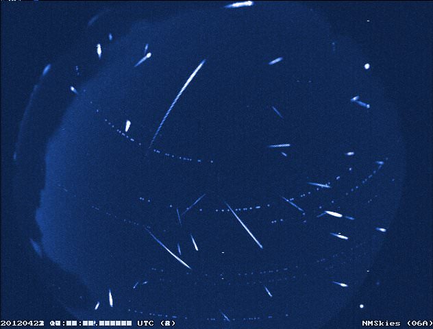 A composite view of the 2012 Lyrids plus sporadic meteors. Credit: NASA/MSFC/Danielle Moser