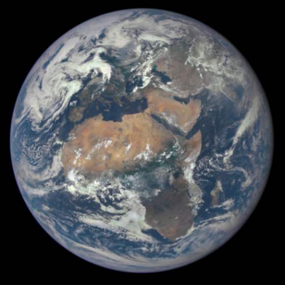 DSCOVR image of Earth from July 6, 2015. (NASA/NOAA)
