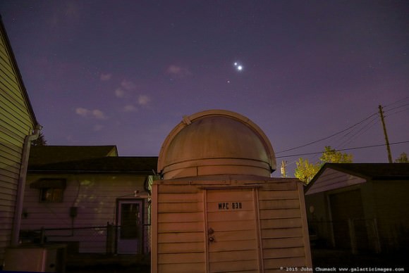 A zoomed out view of the planetary trio from John Chumack's observatory in Dayton, Ohio on October 25, 2015. Credit and copyright: John Chumack. 