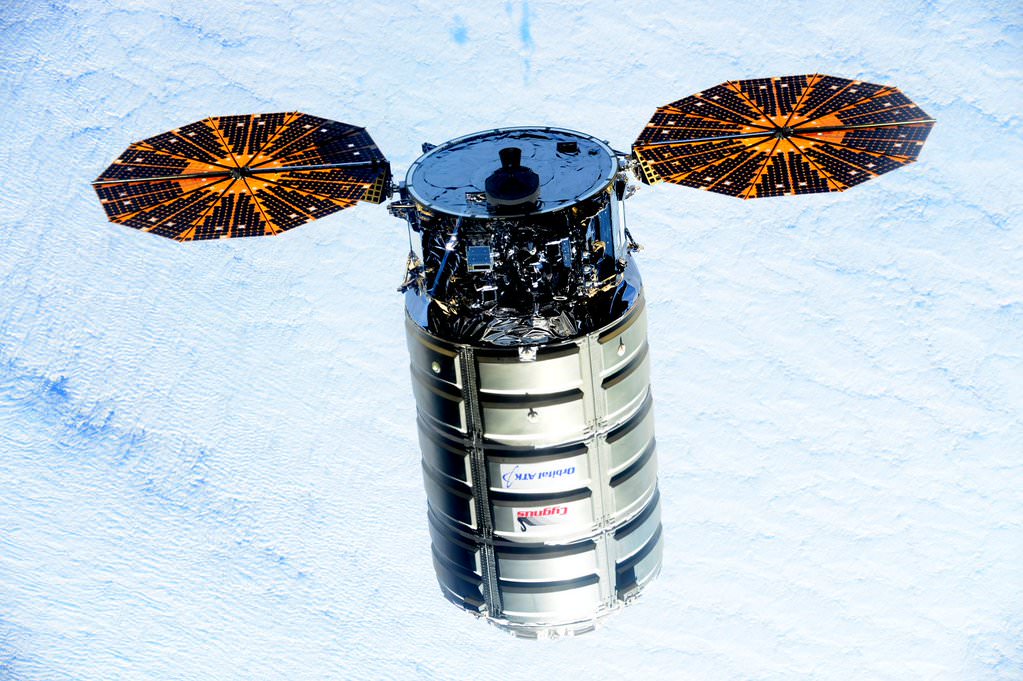 #Cygnus, AKA #SSDekeSlayton has arrived just in time for #Christmas! #YearInSpace. Credit: Credit: @StationCDRKelly