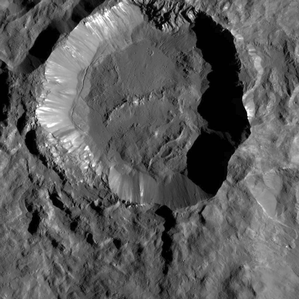 Dawn Returns New Image of Ceres Bright Spots | Space 