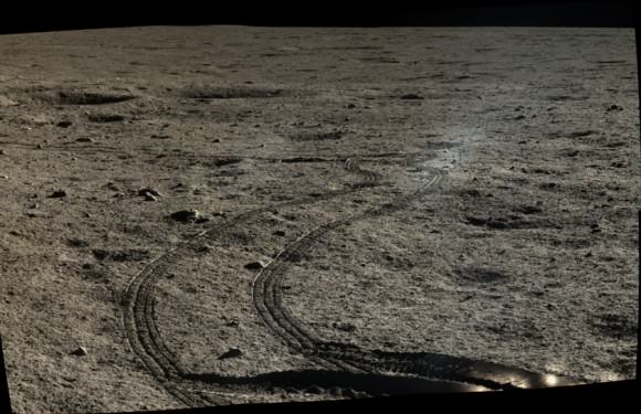 The Yutu lander looks at its tracks in the lunar soil. Image: Chinese Academy of Sciences/China National Space Administration/The Science and Application Centre for Moon and Deep Space Exploration/Emily Lakdawalla.
