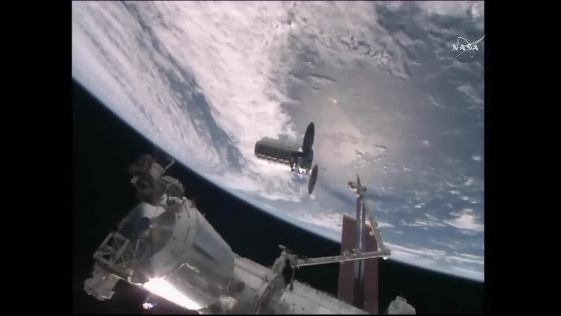 Orbital ATK Cygnus CRS-6/OA-6 space freighter arrives for capture and berthing at the International Space Station on Saturday, March 26, 2016 at 6:51 a.m. EDT. Credit: NASA TV
