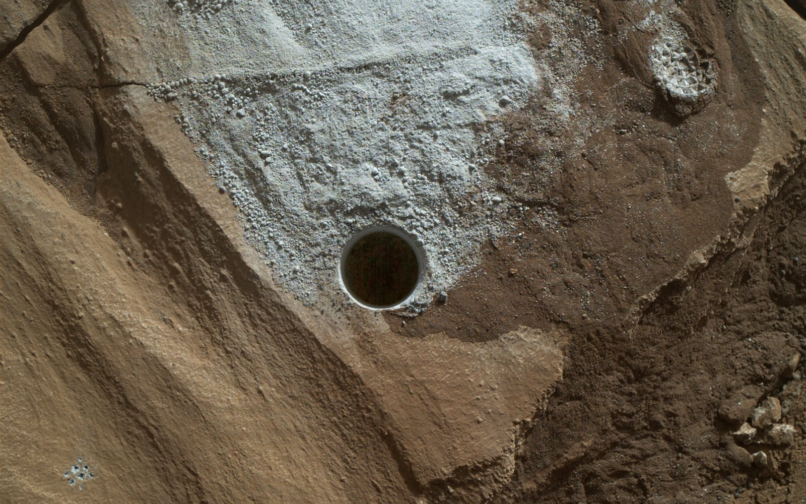 Curiosity rover views ‘Lubango’ drill target up close in this MAHLI camera image taken on Sol 1321, Apr. 24, 2016, processed to enhance details. Credit: NASA/JPL/Ken Kremer/kenkremer.com/Marco Di Lorenzo
