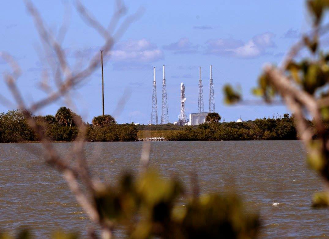 SpaceX Falcon 9 awaits launch to deliver Thaicom-8 communications satellite to orbit on May 27, 2016 from Space Launch Complex 40 at Cape Canaveral Air Force Station, Fl.  Credit: Julian Leek   