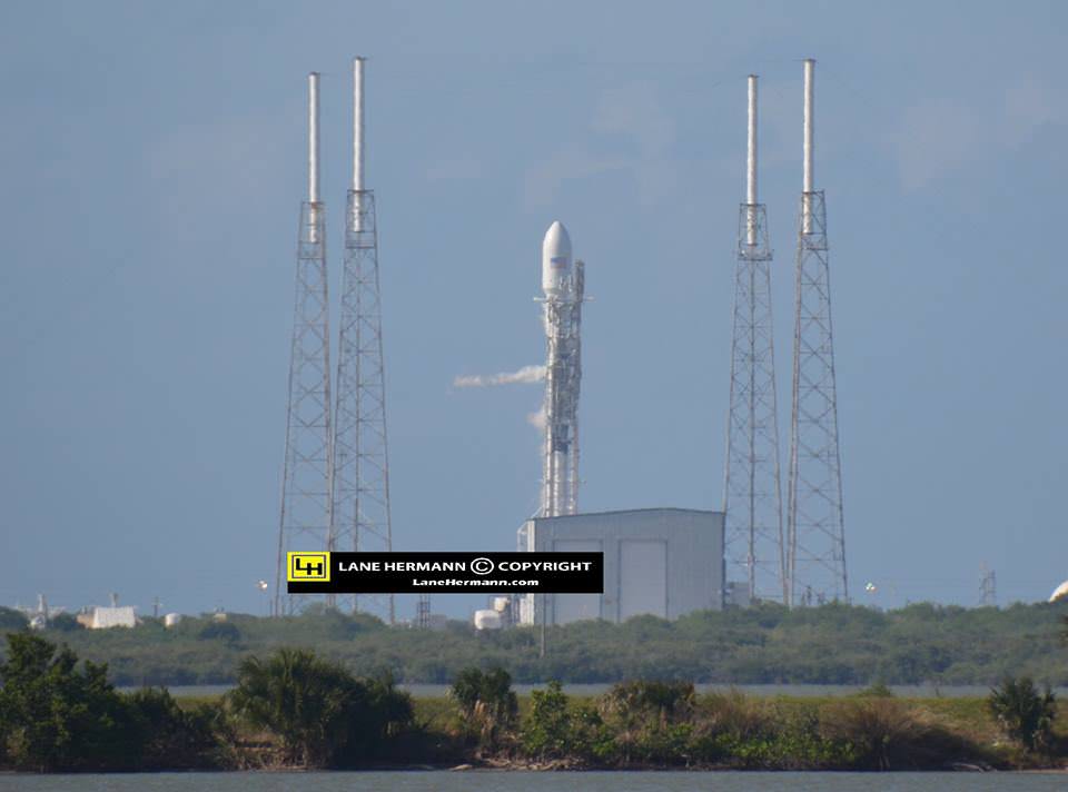 Prelaunch view of SpaceX Falcon 9 awaiting launch on May 27, 2016 from Cape Canaveral Air Force Station, Fl.  Credit: Lane Hermann
