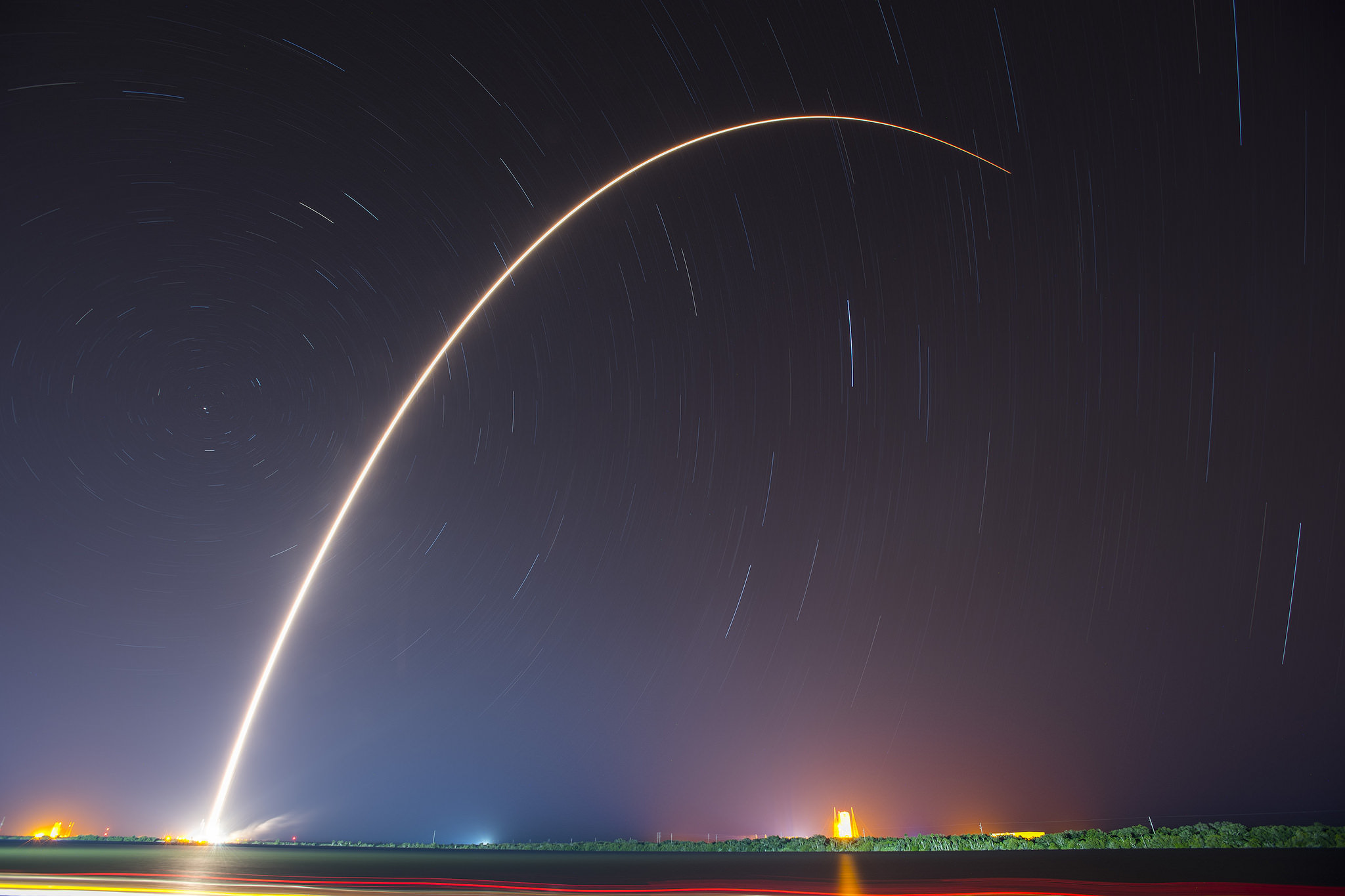 Streak shot of SpaceX Falcon 9 delivering JCSAT-14 Japanese communications satellite to orbit after blastoff on May 6, 2016 at 1:21 a.m. EDT from Space Launch Complex 40 at Cape Canaveral Air Force Station, Fl.  Credit: SpaceX