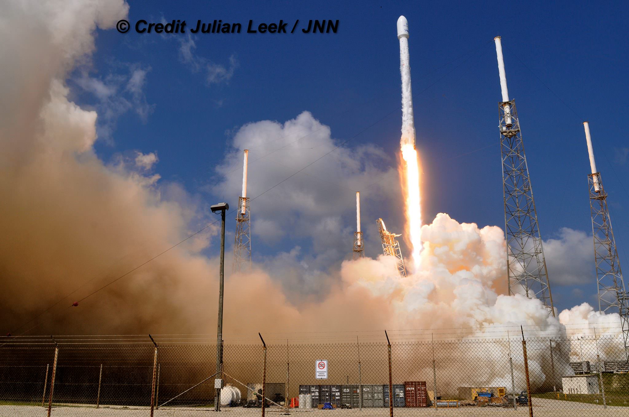 Launch of SpaceX Falcon 9 with Eutelsat/ABS 2A on June 15, 2016 from Cape Canaveral Air Force Station, Fl.   Credit: Julian Leek 