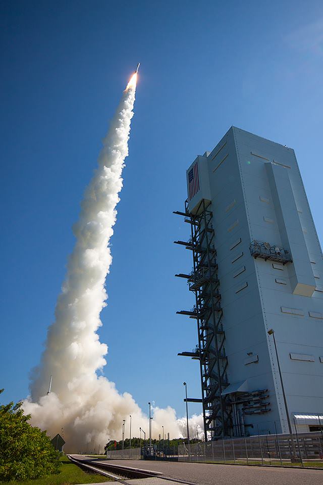 A United Launch Alliance (ULA) Atlas V rocket carrying the MUOS-5  mission lifts off from Space Launch Complex-41 at 10:30 a.m. EDT on June 24, 2016.  Credit:  United Launch Alliance