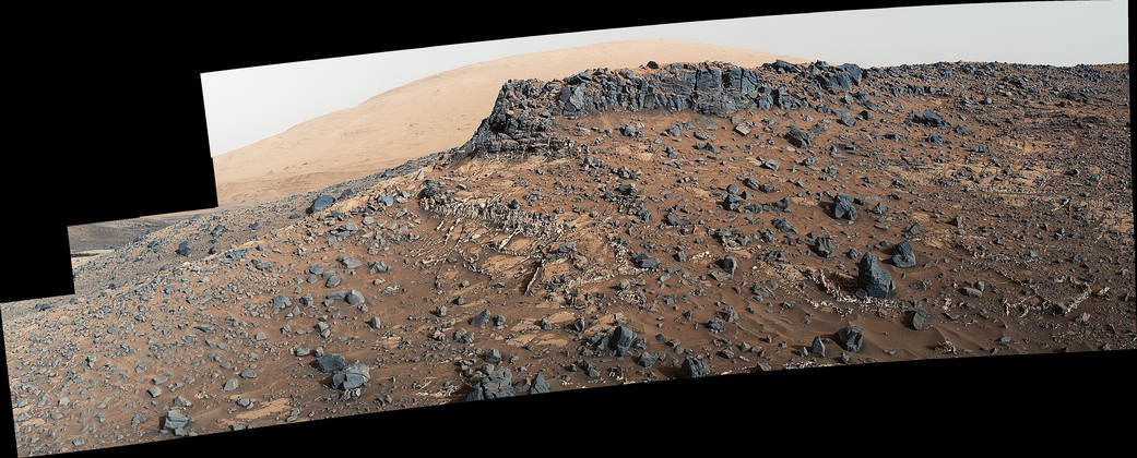 Thanks to the rovers Spirit, Opportunity, and Curiosity, everyone knows what Mars looks like. But what does it smell like? Image: NASA/JPL-Caltech/MSSS