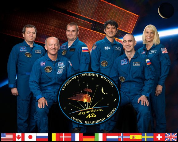  Expedition 48 crew portrait with 46S crew (Jeff Williams, Oleg Skripochka, Aleksei Ovchinin) and 47S crew (Anatoli Ivanishin, Kate Rubins, Takuya Onishi). Credit: NASA