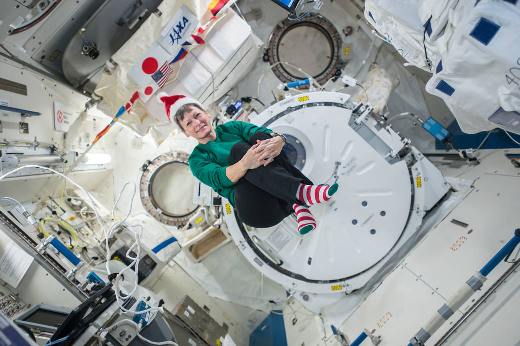 Aboard the International Space Station, Expedition 50 Flight Engineer Peggy Whitson of NASA sent holiday greetings and festive imagery from the Japanese Kibo laboratory module on Dec. 18, 2016. Credit: NASA