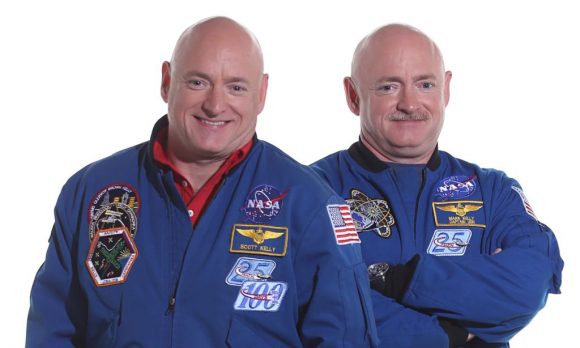 NASA's astronauts twins, Scott Kelly (l) and Mark Kelly (r). Image: NASA
