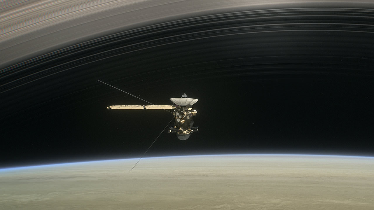 An artist's illustration of the Cassini probe's Grand Finale. Image: NASA/JPL/CalTech