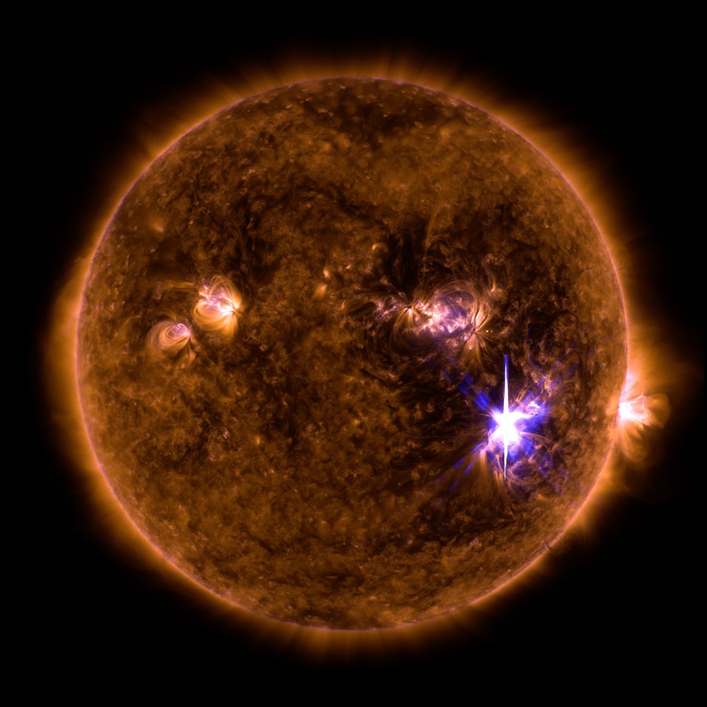 X9.3 Flare blasts off the Sun. Image credit: NASA/GSFC/SDO