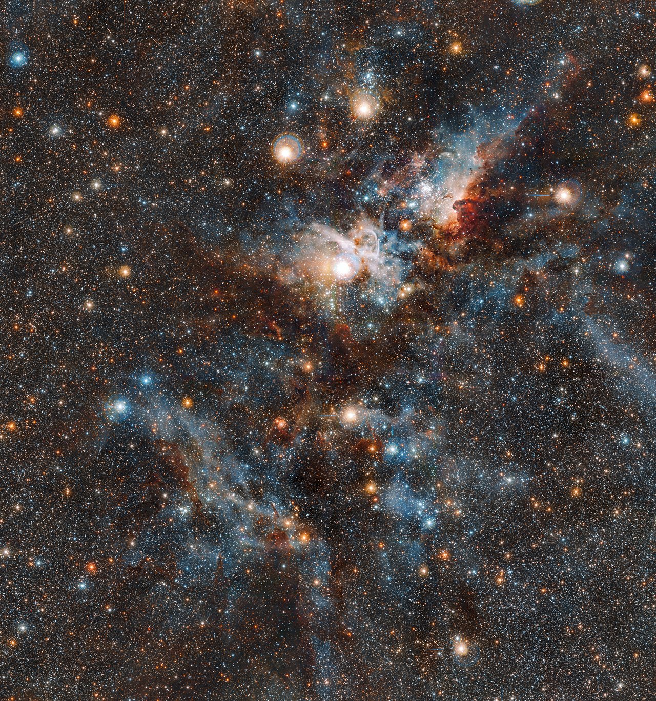 toenemen Een computer gebruiken fonds Telescope Pierces into One of the Biggest Nebulae in the Milky Way to  Reveal its Newly Forming (and Nearly Dying) Stars - Universe Today