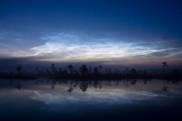 Noctilucent clouds (PMC's) over Kuresoo Bog, Soomaa National Park, Estonia. Image Credit: By Martin Koitmäe [1] - Own work, CC BY-SA 4.0, https://commons.wikimedia.org/w/index.php?curid=10752455
