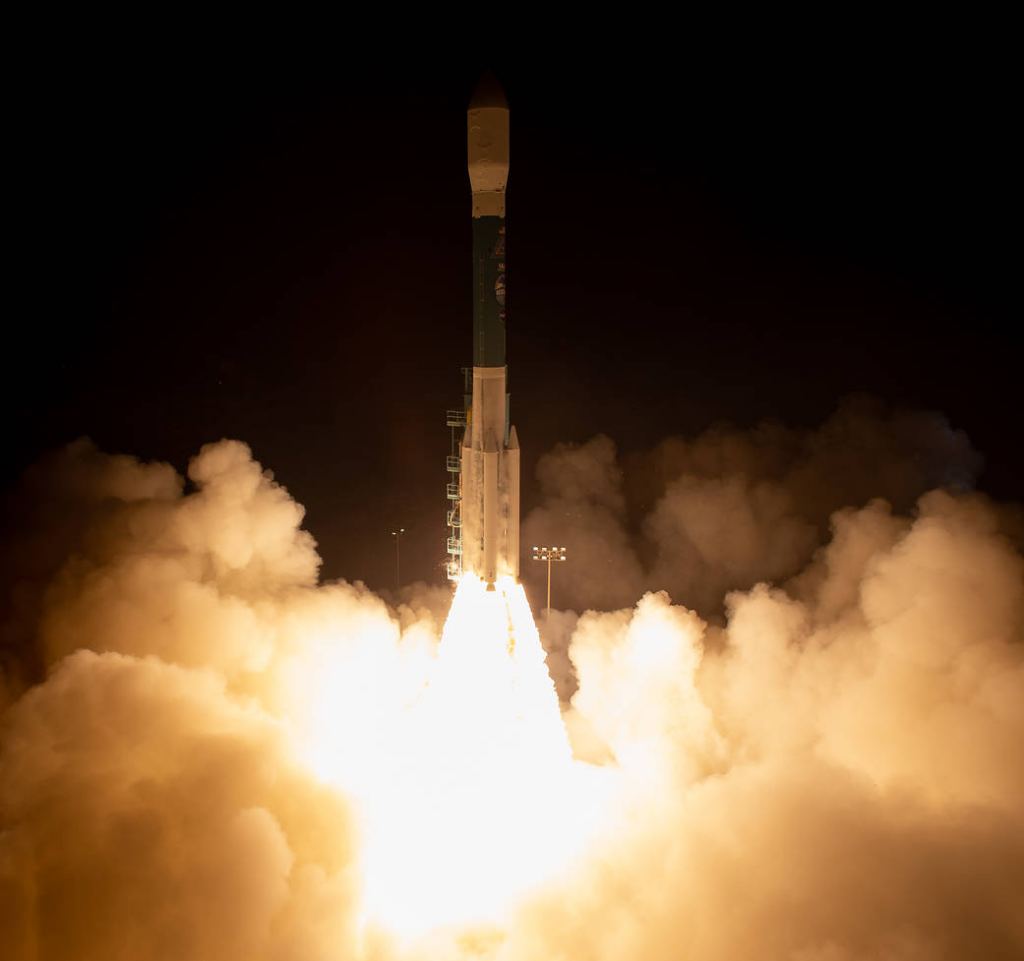 The United Launch Alliance (ULA) Delta II rocket is seen as it launches with the NASA Ice, Cloud and land Elevation Satellite-2 (ICESat-2) onboard, Saturday, Sept. 15, 2018, Vandenberg Air Force Base in California. The ICESat-2 mission will measure the changing height of Earth's ice. Photo Credit: (NASA/Bill Ingalls)