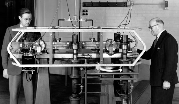 The world's first caesium atomic clock was built at the UK National Physical Laboratory in 1955. Since then, it has been used to define the length of a second. Image: By National Physical Laboratory - http://www.npl.co.uk/upload/img/essen-experiment_1.jpg, Public Domain, https://commons.wikimedia.org/w/index.php?curid=5543813 