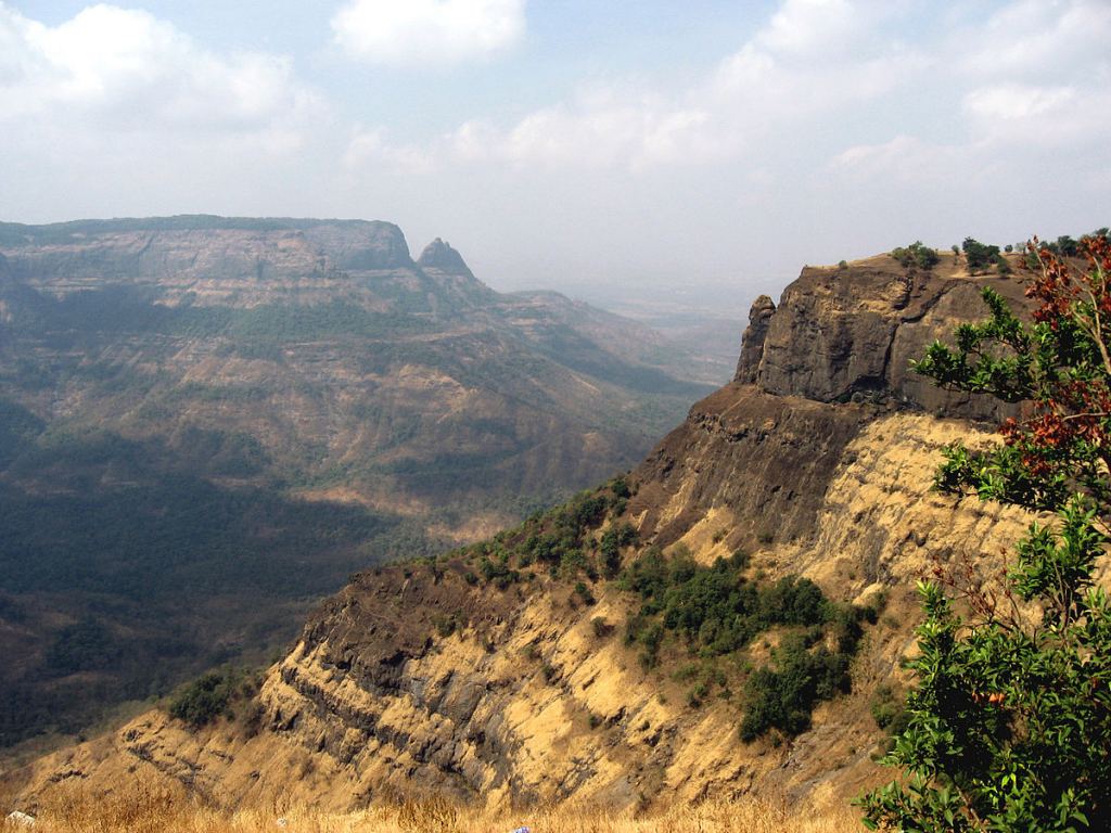 The Western Ghats in the Deccan Traps, India. Image: By Nicholas (Nichalp) - Own work, touched up in Photoshop, CC BY-SA 2.5, https://commons.wikimedia.org/w/index.php?curid=1806702