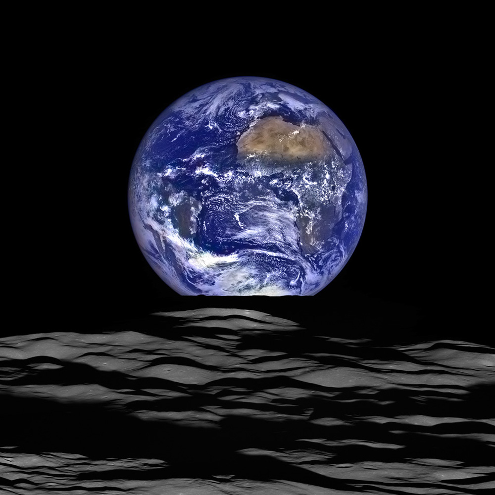 Earth-rise from the Moon. Image Credit: NASA, Goddard.