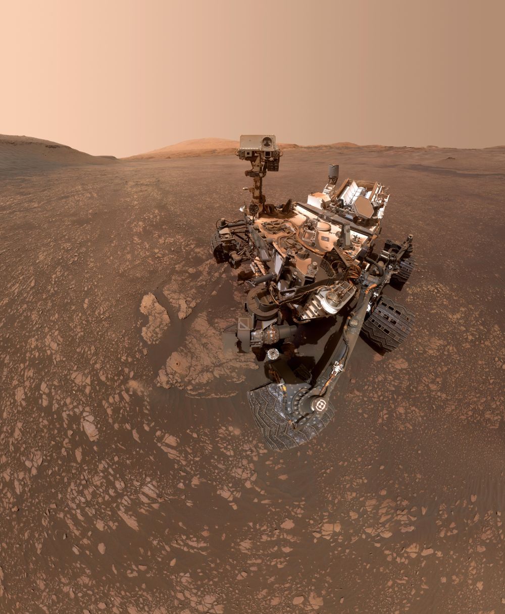 Curiosity Finds Life-Crucial Carbon in Mars Rocks 