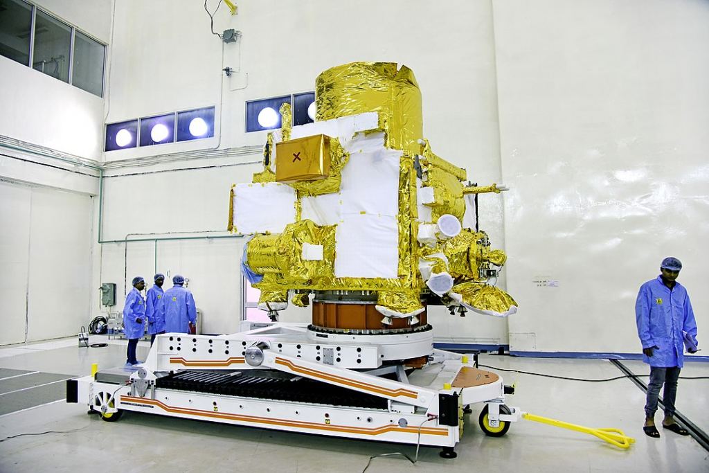 The Chandrayaan-2 orbiter. Image Credit: By Indian Space Research Organisation (GODL-India), GODL-India, https://commons.wikimedia.org/w/index.php?curid=80159293