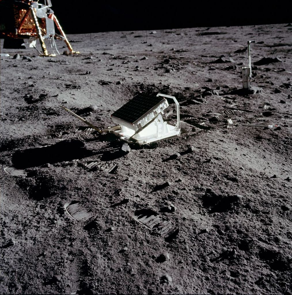 Lunar Laser Ranging Experiment on the surface of the Moon, used by astronomers to calculate the distance to the Moon. Credit: NASA