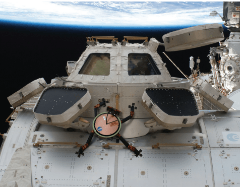  This artist’s concept image shows how an inspection robot could stick to the outside of the ISS using a geckoinspired gripping system. Credit: NASA 