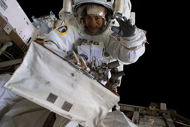 Astronaut Jessica Meir on the October 18th spacewalk. That walk took over 7 hours, and the pair of astronauts replaced a failed battery charge-discharge unit (BCDU). Image Credit: NASA 