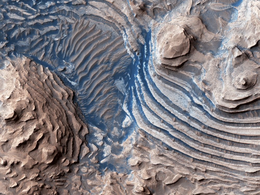 Sediments on Mars, Created By Blowing Wind or Flowing Water - Universe Today