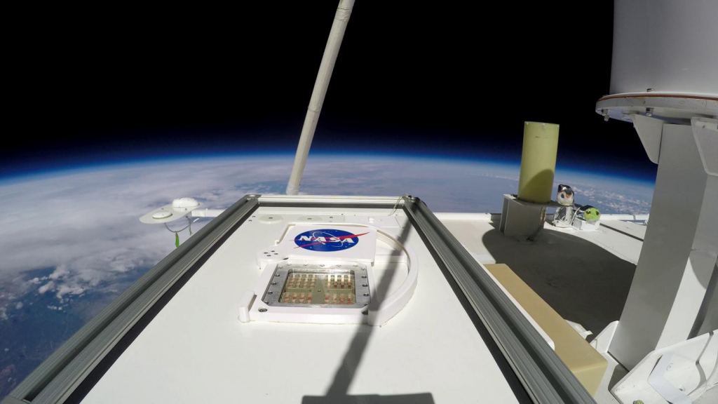Image of MARSBOx floating in the stratosphere.